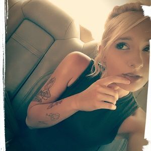 Meet your Posher, Kenzie kayla